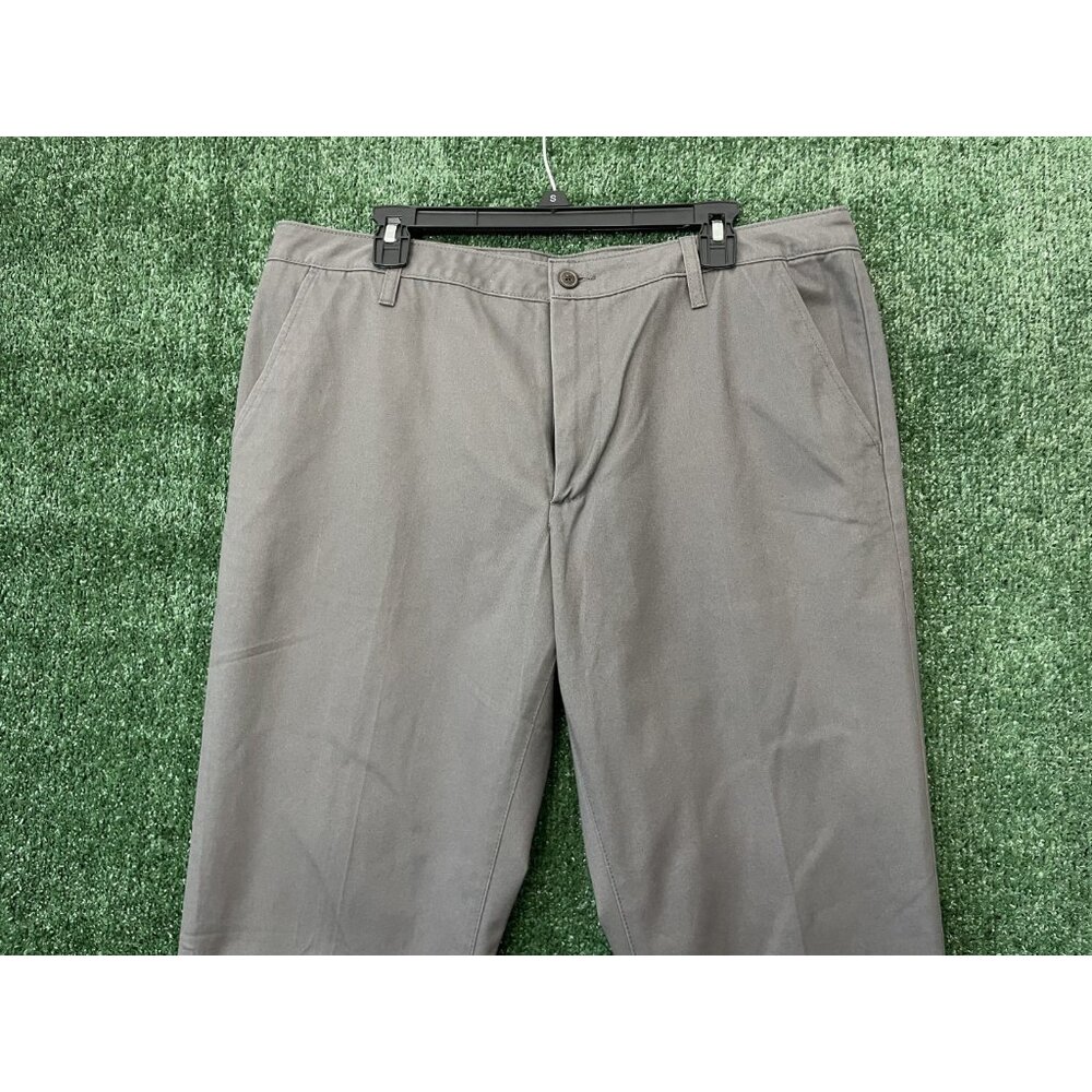 Magellan Outdoors Men’s Gray Pants Size 36W x 34L Pockets Button - Picture 2 of 12